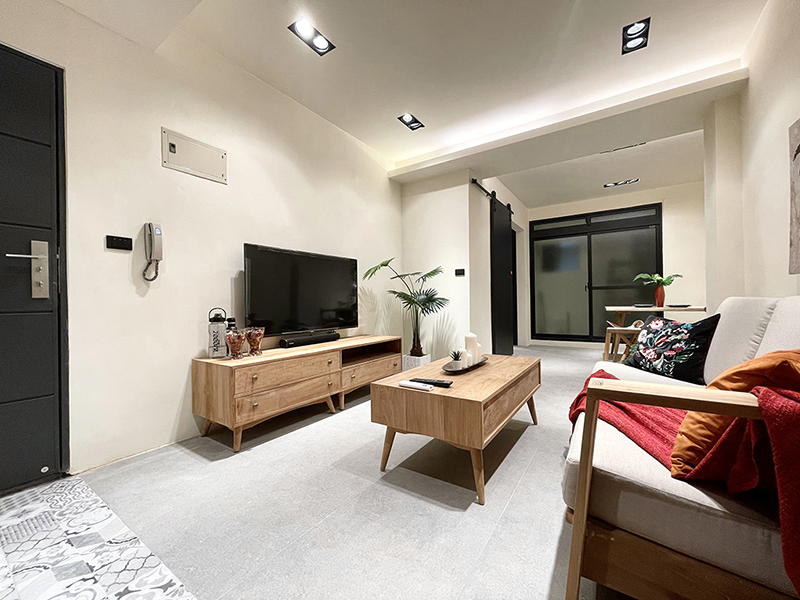 原木家具｜舊公寓新生活｜米羅柚木家居